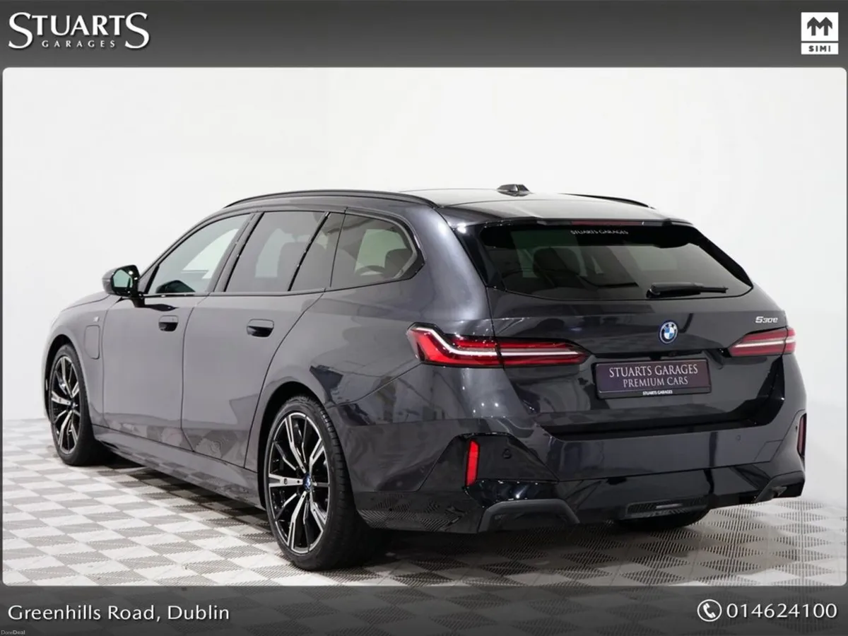 BMW 5-Series 252 REG: PANORAMIC SUNROOF, COMFORT P - Image 2