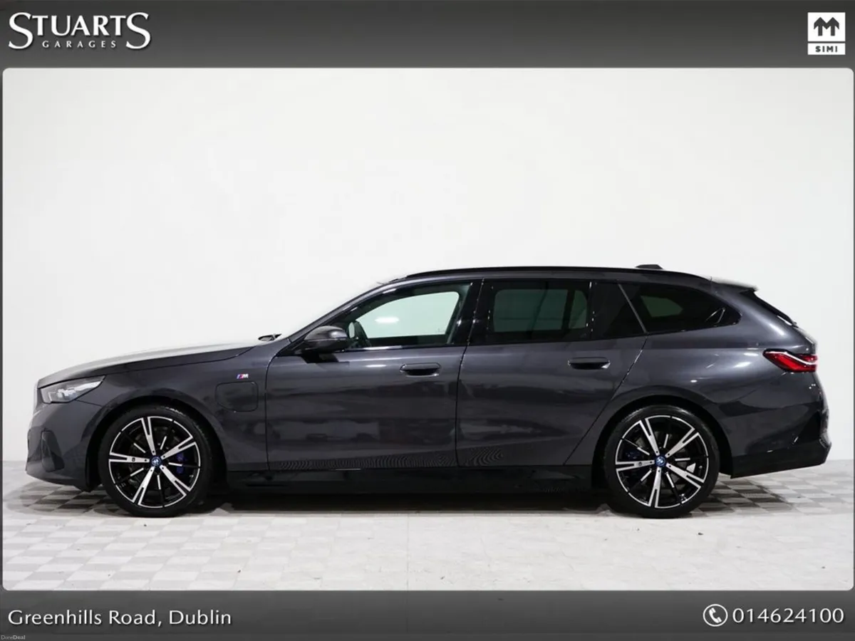 BMW 5-Series 252 REG: PANORAMIC SUNROOF, COMFORT P - Image 6
