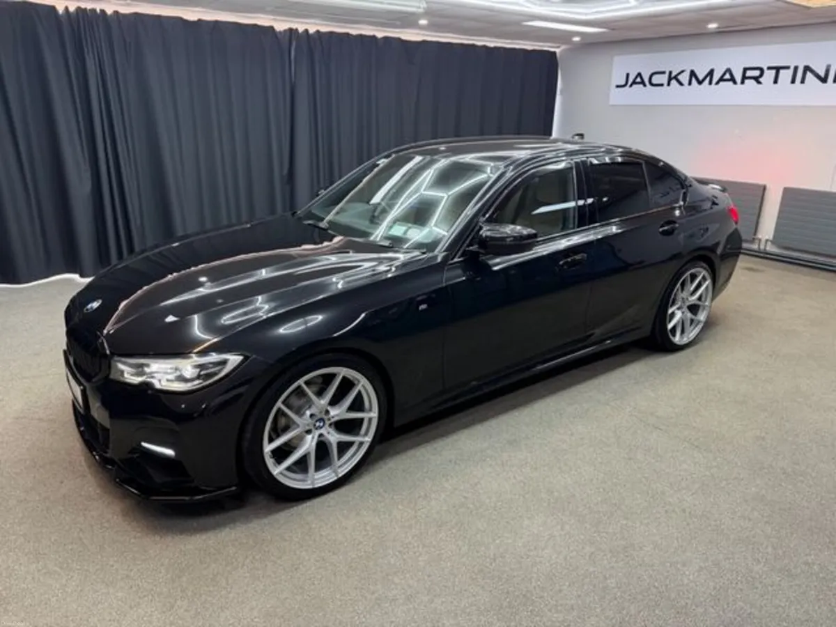 BMW 3-Series 318D M Sport - Image 5