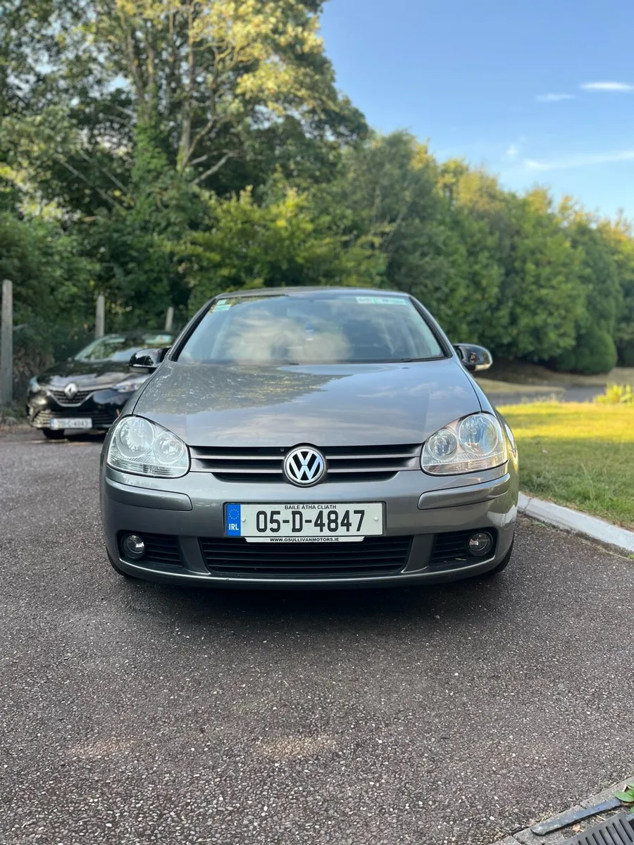 Volkswagen mk5 1.6 sport petrol - Image 5