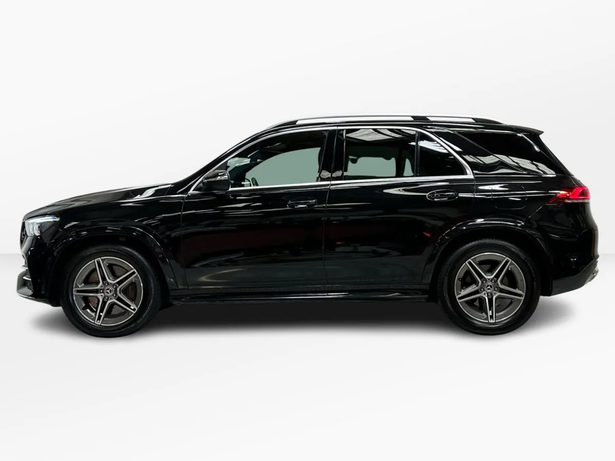 Mercedes-Benz GLE GLE350 DE 4Matic AMG Line PHEV - Image 5