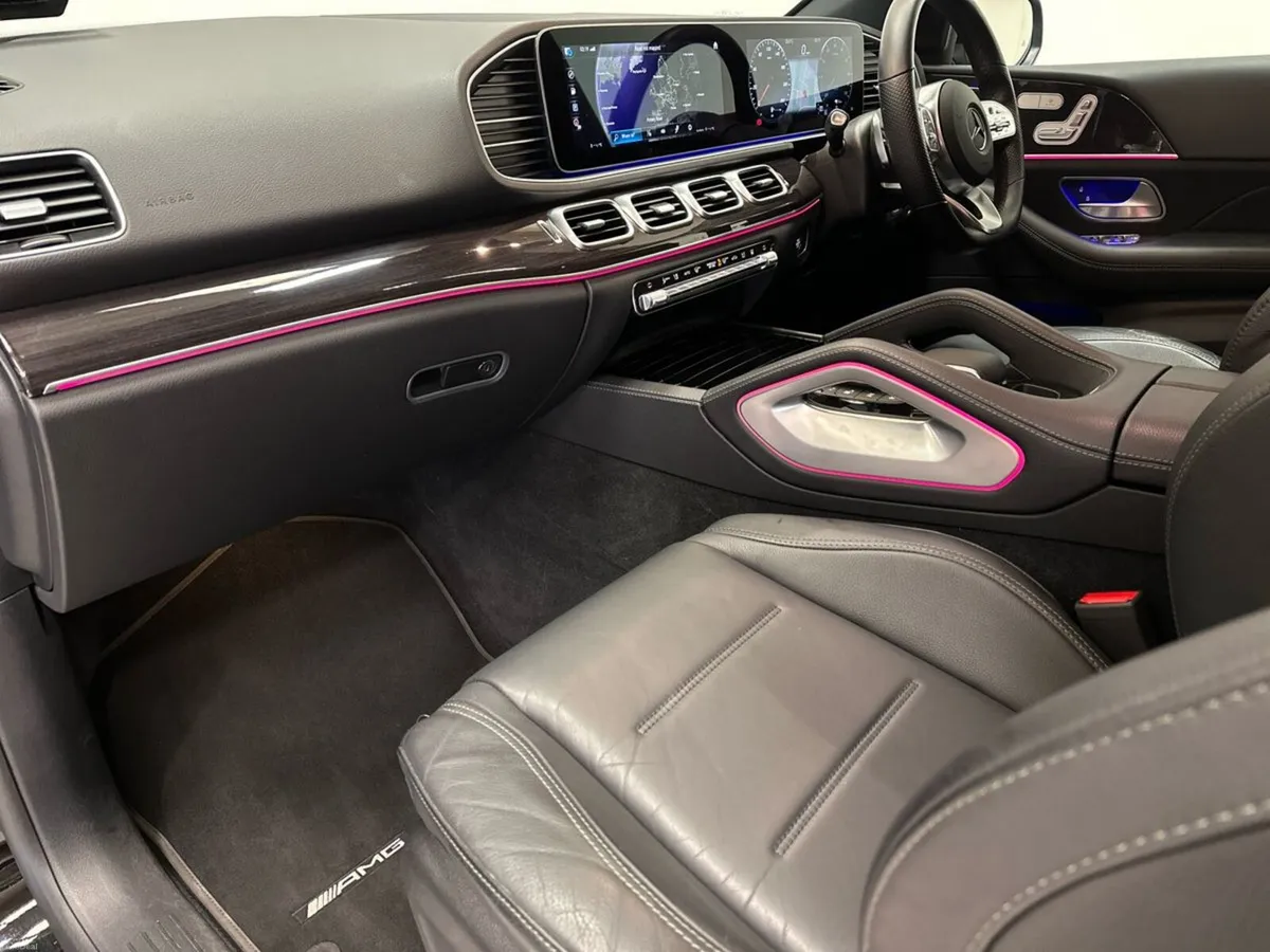 Mercedes-Benz GLE GLE350 DE 4Matic AMG Line PHEV - Image 6