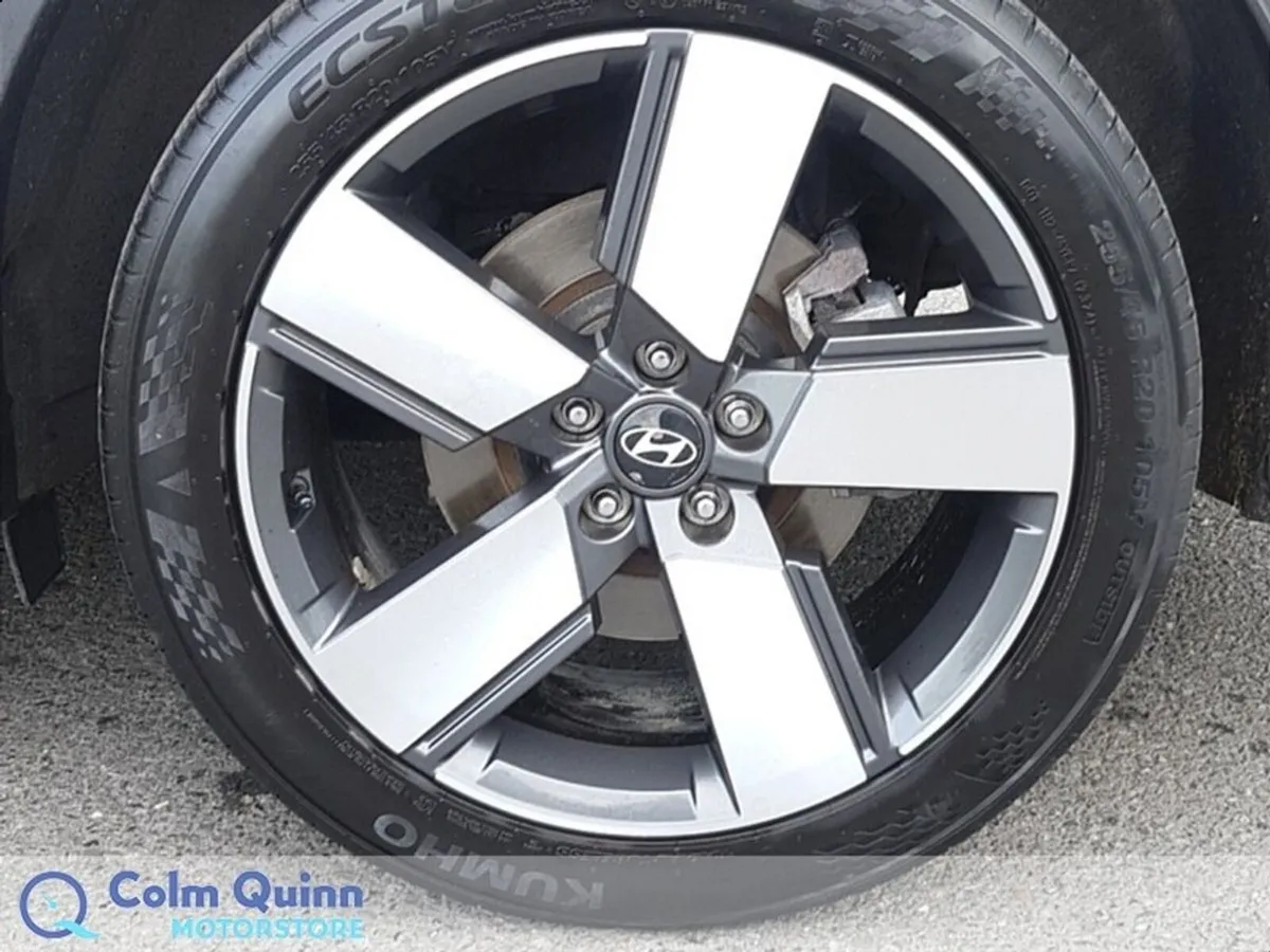 Hyundai Santa Fe Premium 1.6 PHEV 4WD - 1 Owner Fr - Image 5