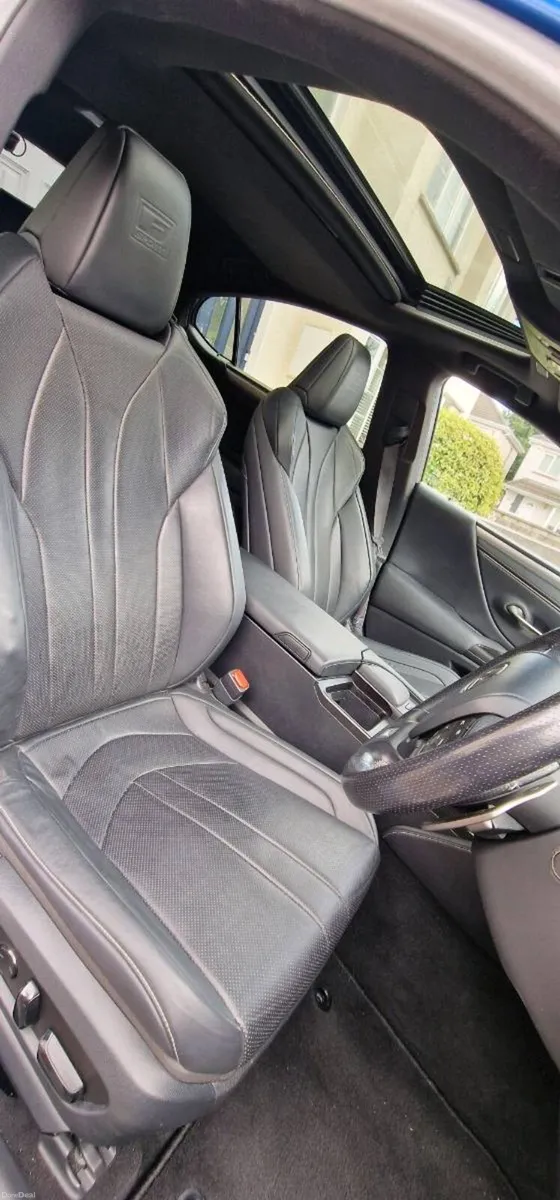 Lexus ES300H F-Sport Car Play STD - Image 5
