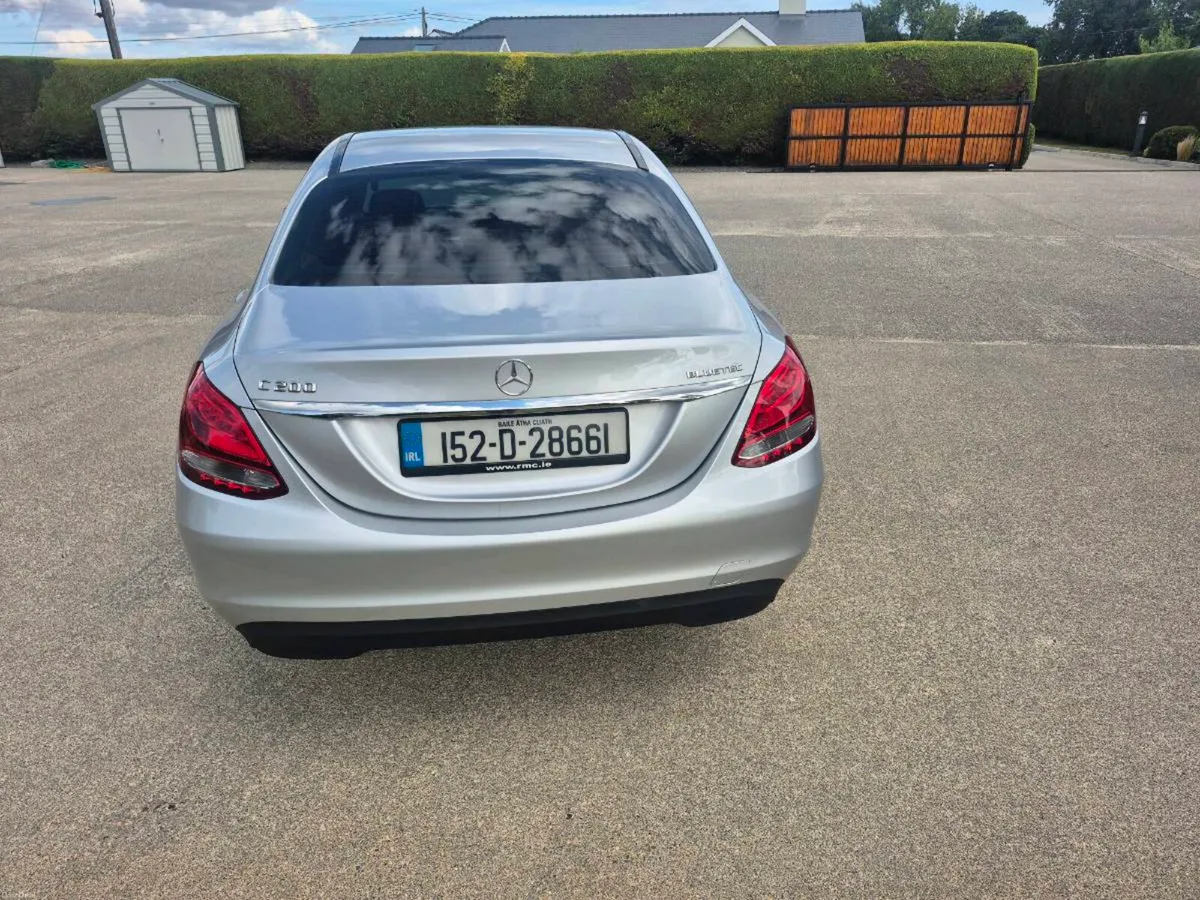 Car - Image 3