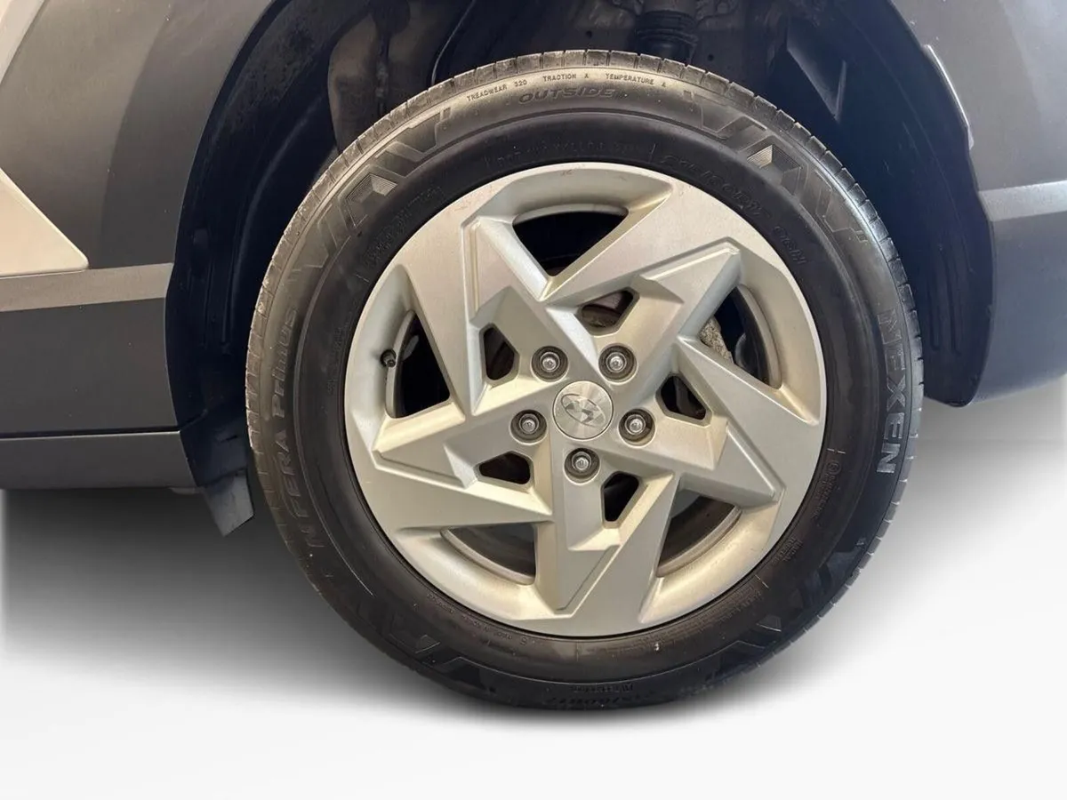 Hyundai KONA 1.0 ELEGANCE *JUST ARRIVED* €90 PER W - Image 5
