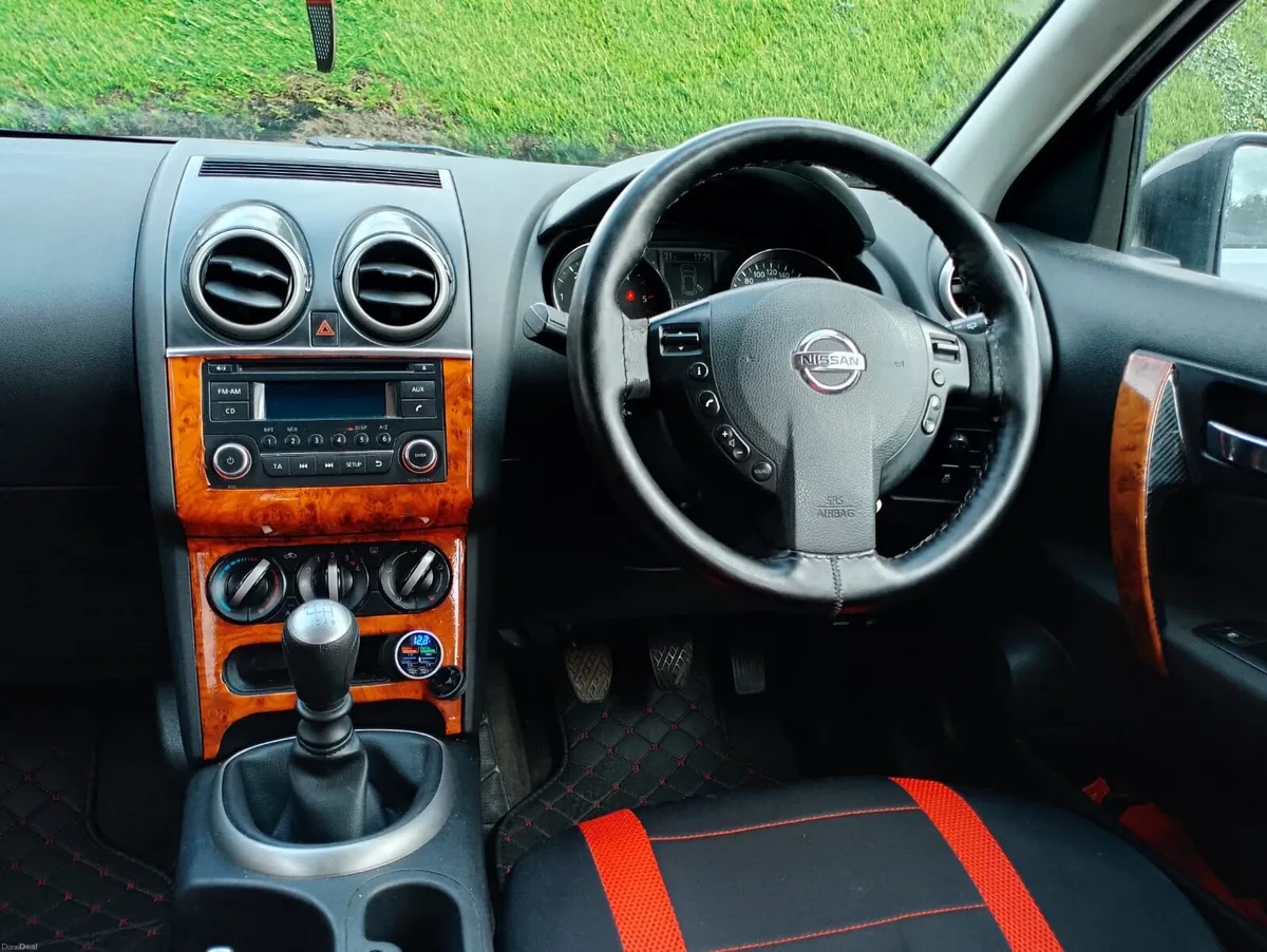 STUNNING 2012 Nissan Qashqai 1.5 Diesel!!! - Image 4