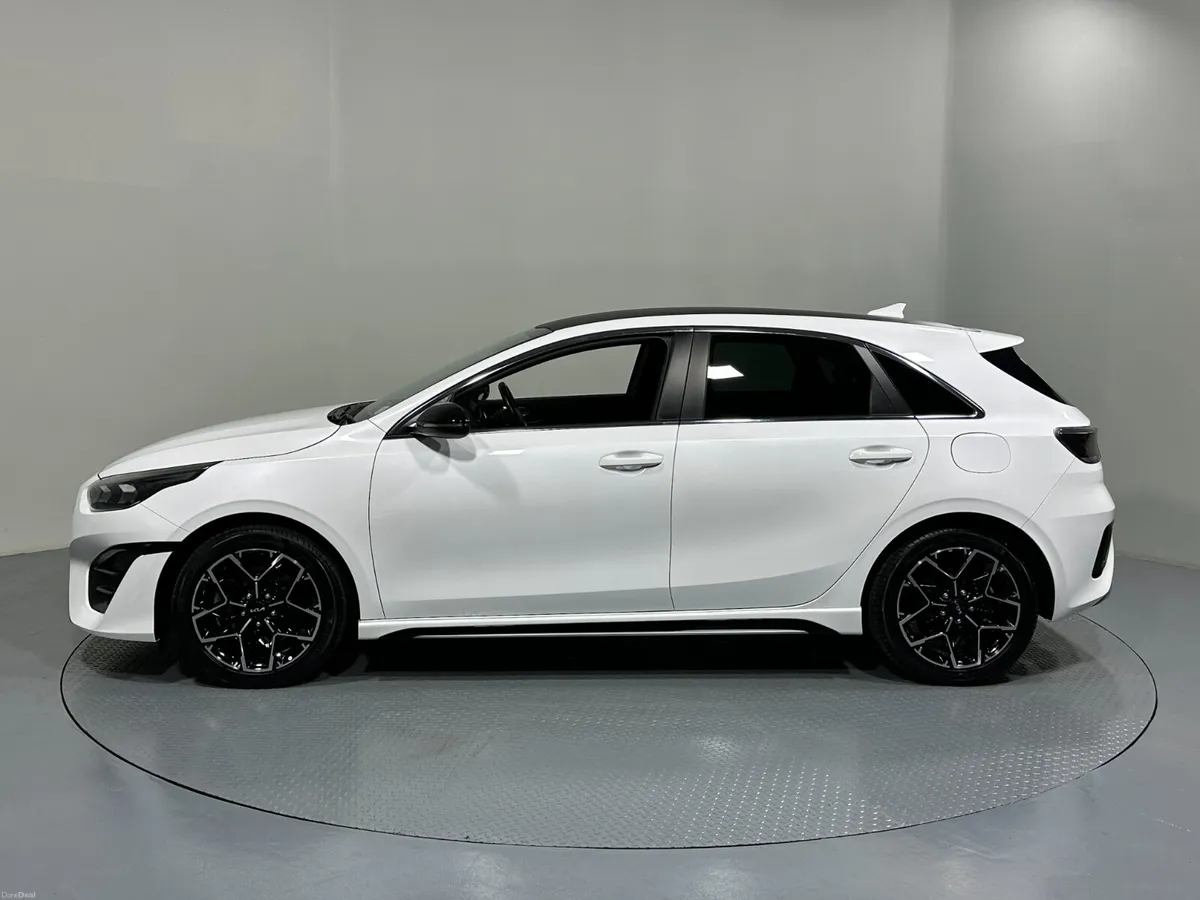 Kia Ceed GT-Line 1.0 Petrol 251 (2025) - Image 4