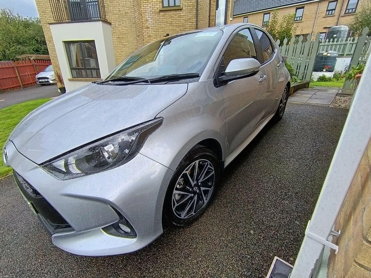 Toyota Yaris 2023 1.5L Hybrid- Luna Sport - Image 6