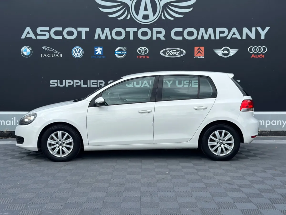 Volkswagen Golf 1.2L Petrol Automatic - Image 4