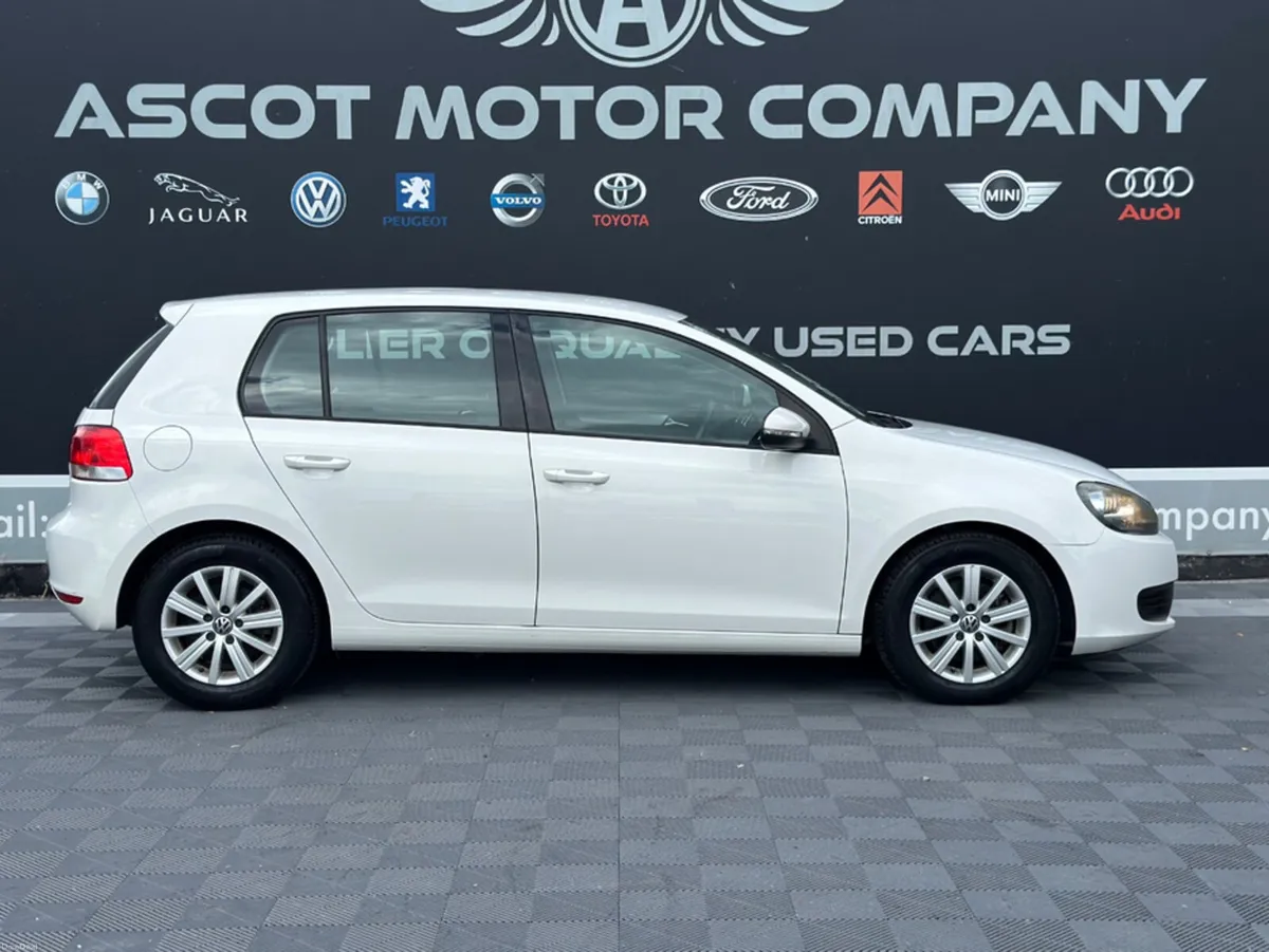 Volkswagen Golf 1.2L Petrol Automatic - Image 5