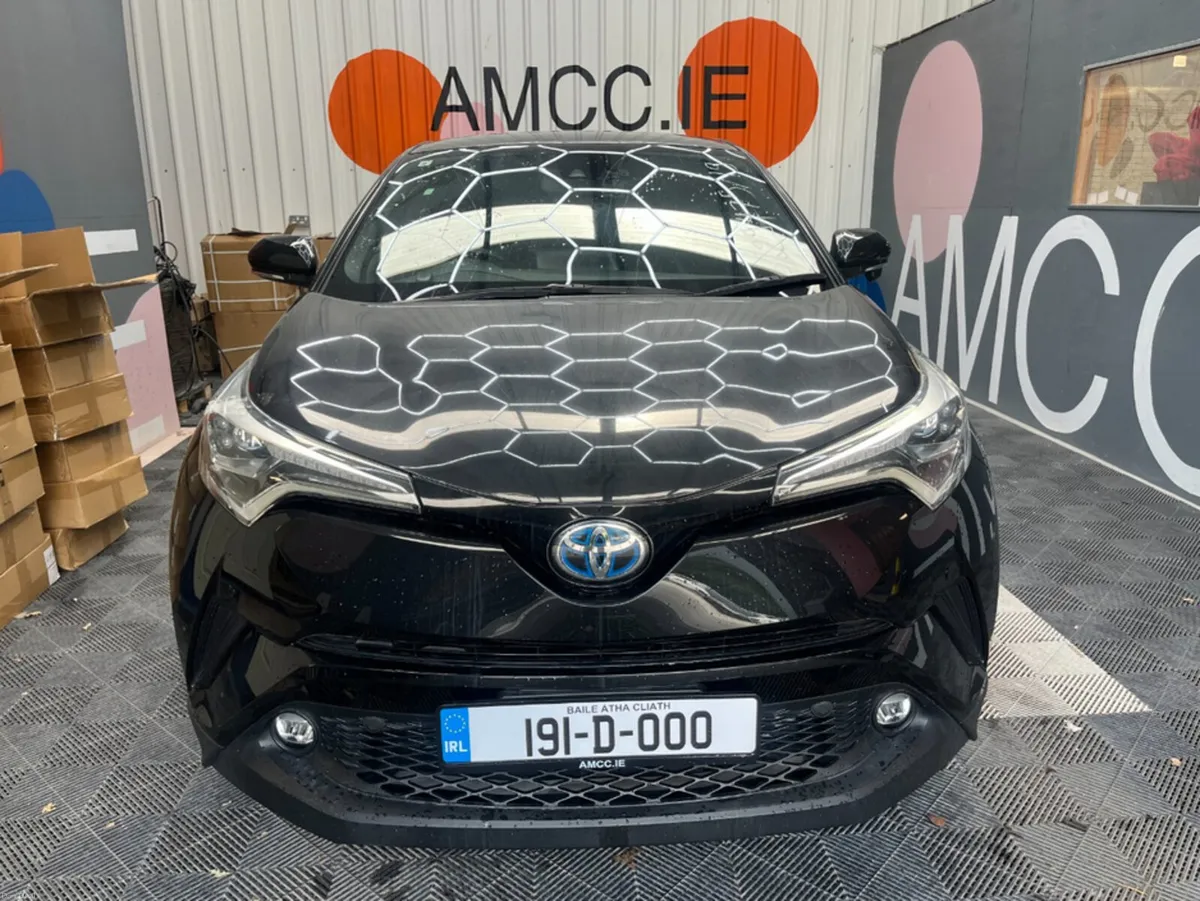 Toyota C-HR 2019 TOYOTA C-HR S LED PACKAGE 1.8 AUT - Image 2