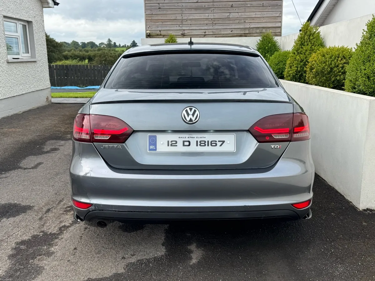 2012 Volkswagen Mk6 Jetta - Image 4