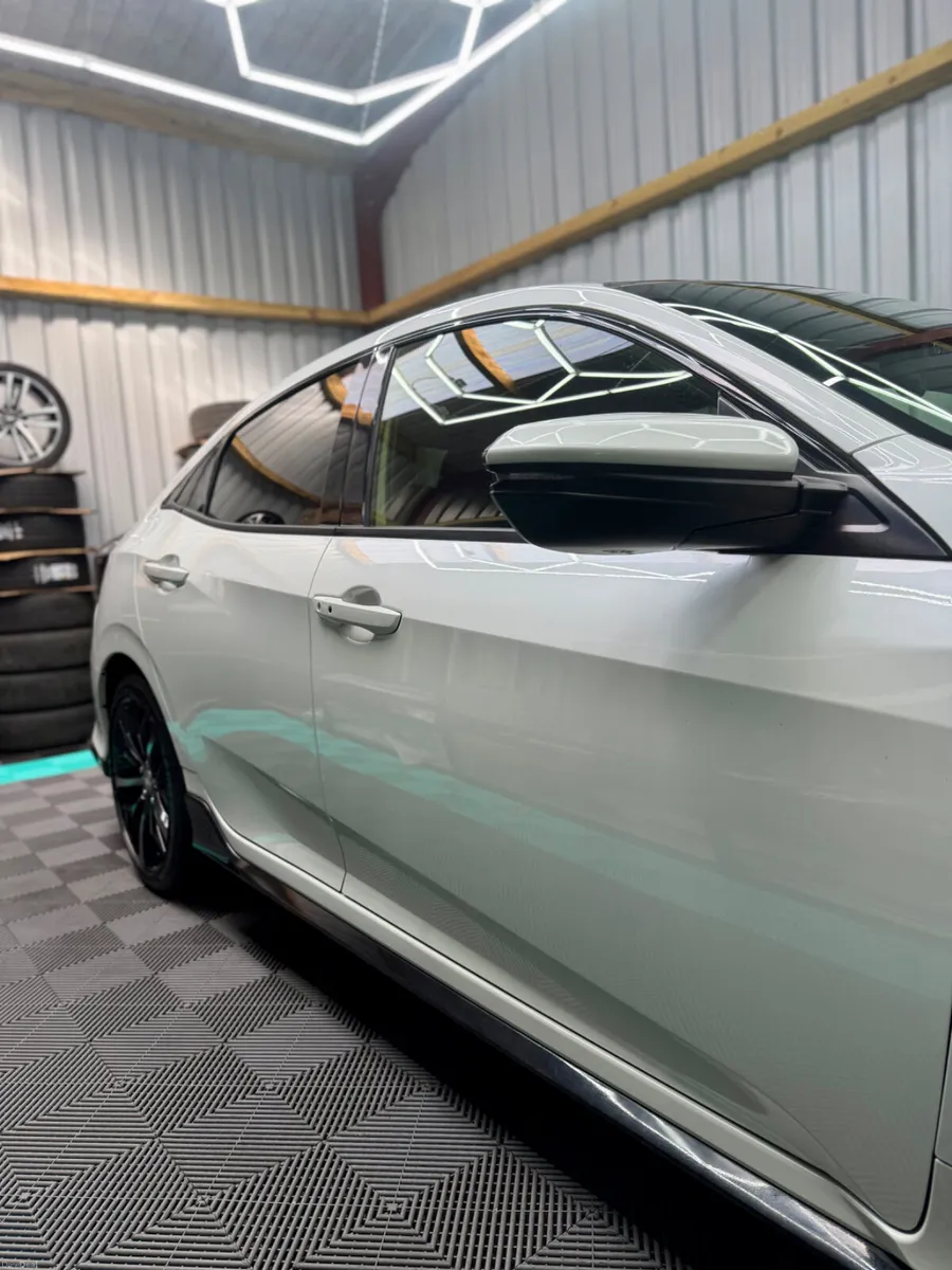 2021 Honda Civic 1.5 Petrol  - Sunroof! - Image 5