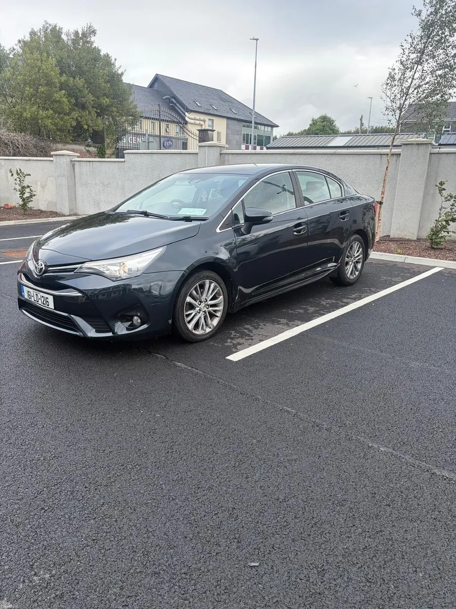 Toyota avensis luna 2016 - Image 3