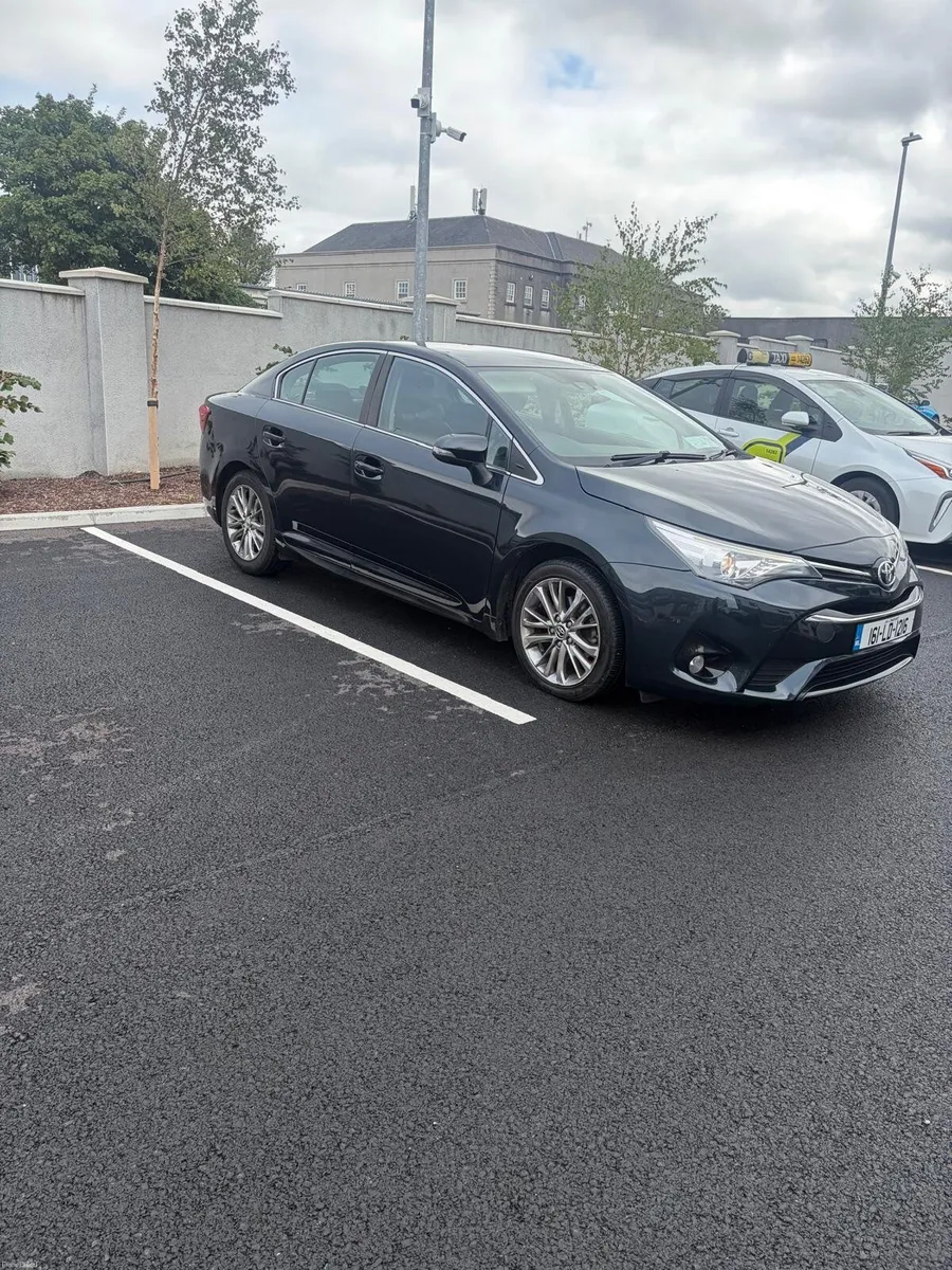 Toyota avensis luna 2016 - Image 4