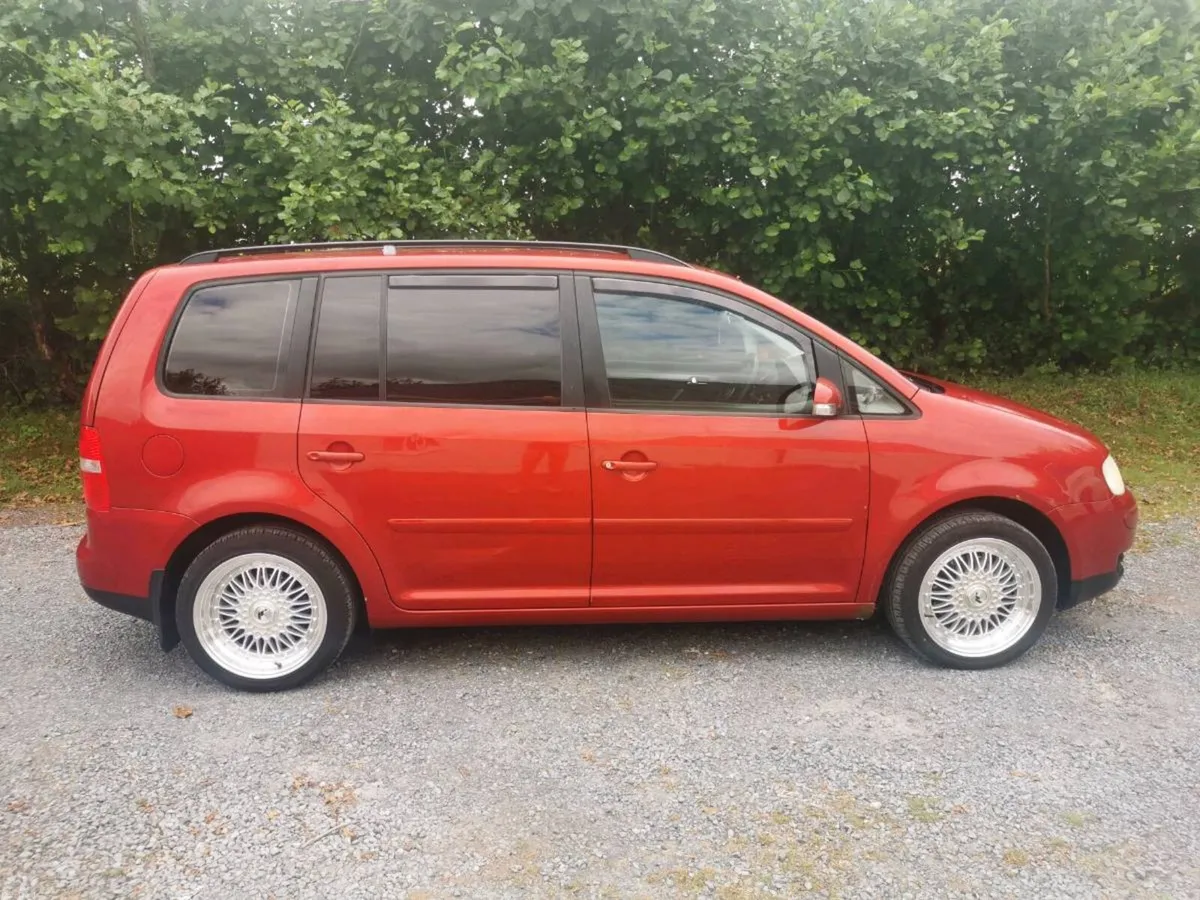 VW Touran - Image 1