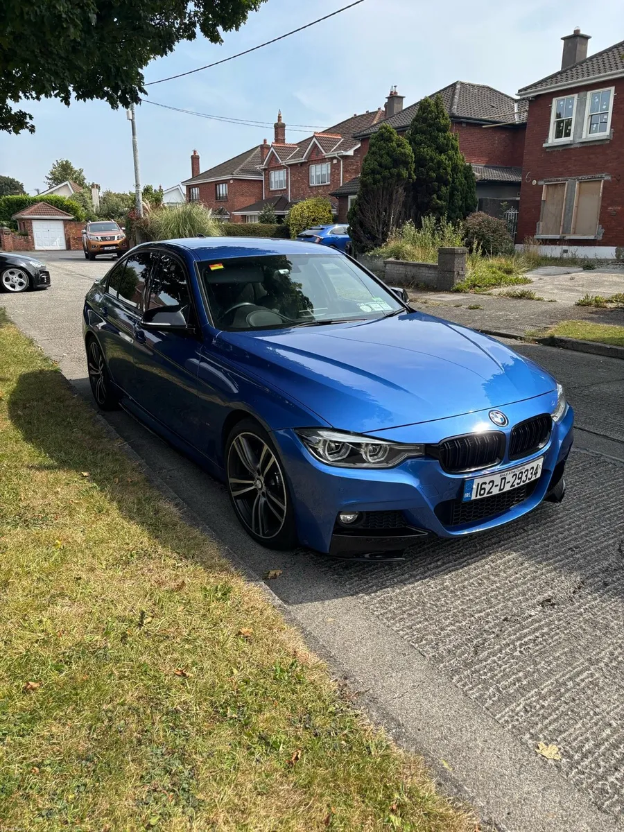 BMW 330e M SPORT - Image 1