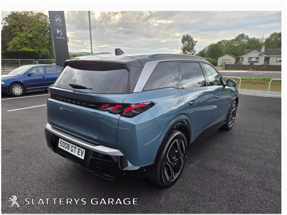 Peugeot 5008 E-5008 Gt  GT  210 Electric 73kWh Aut - Image 4