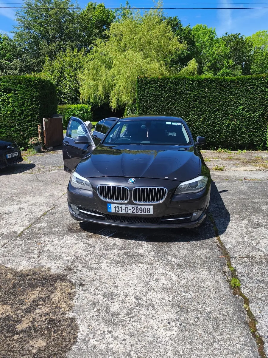 BMW 5-Series 2013 - Image 2