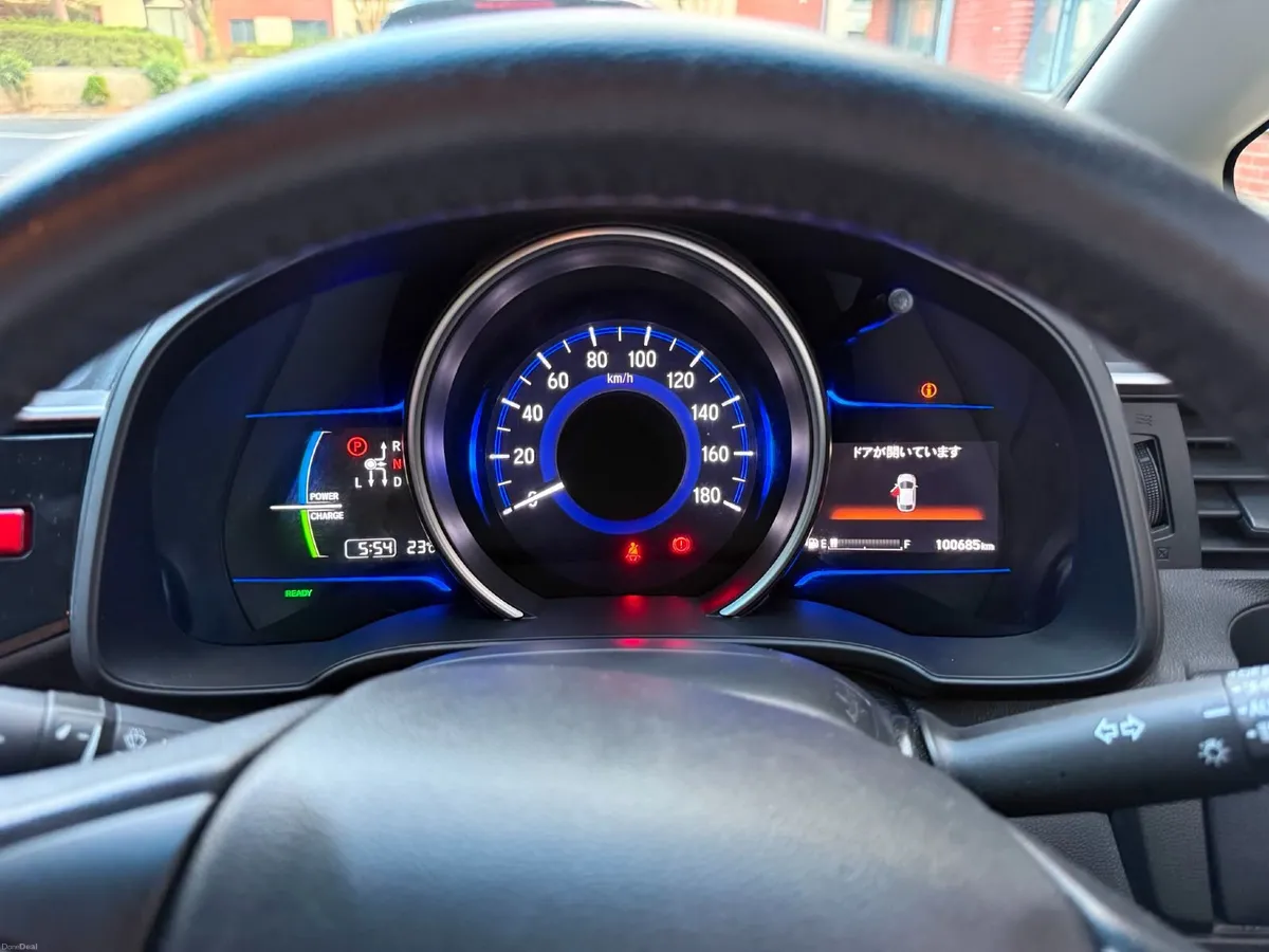 Honda Fit 2015 - Image 2