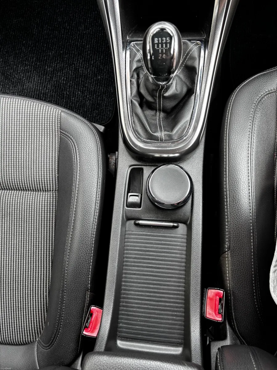 2010 Vauxhall Astra SE 1.6 Petrol - Image 6