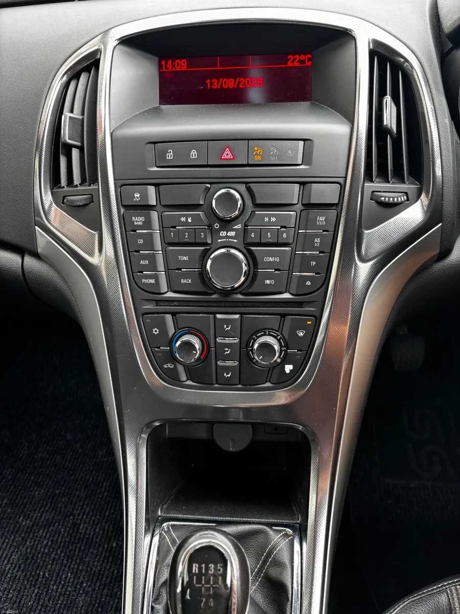 2010 Vauxhall Astra SE 1.6 Petrol - Image 4