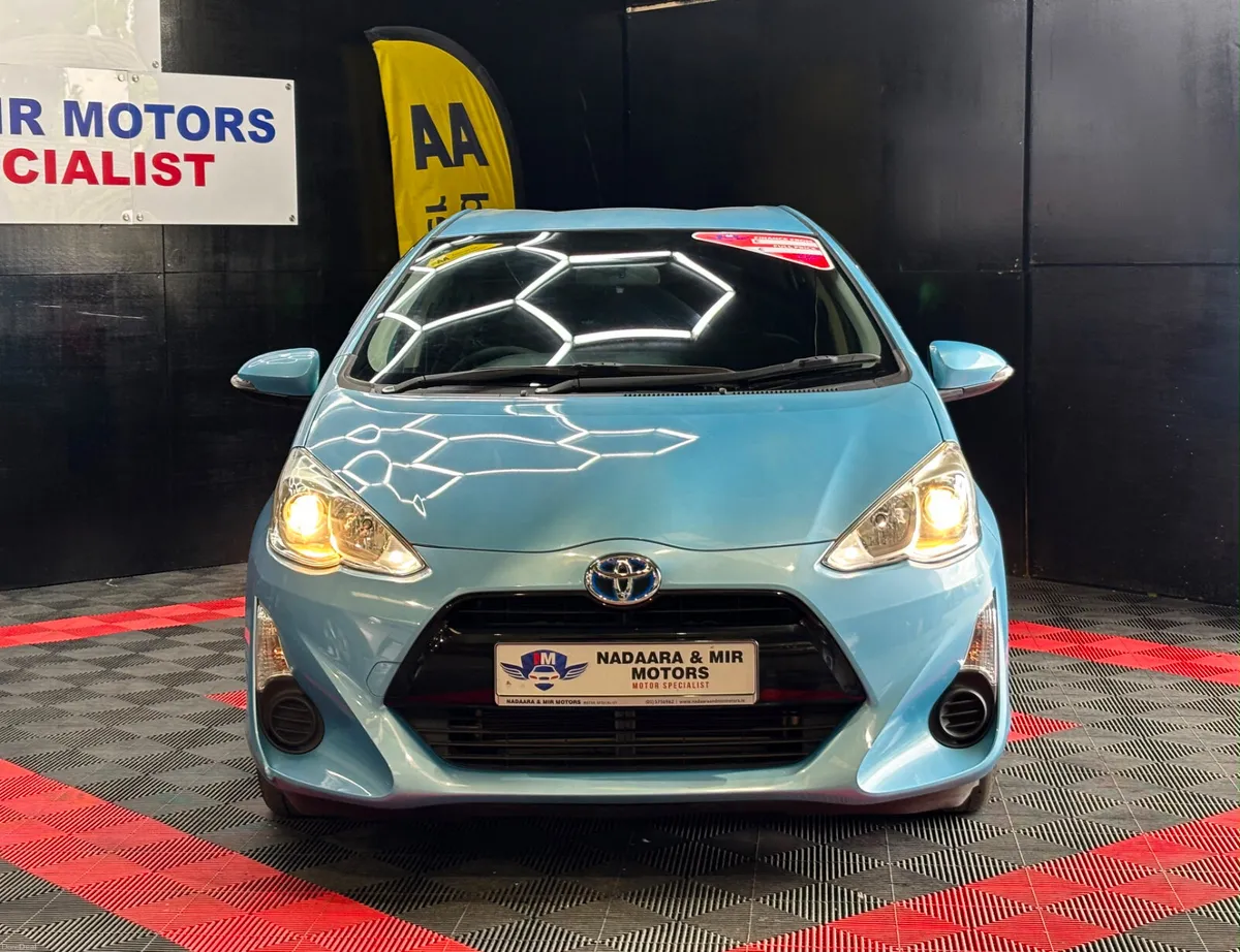 2017 Toyota Aqua - Image 2