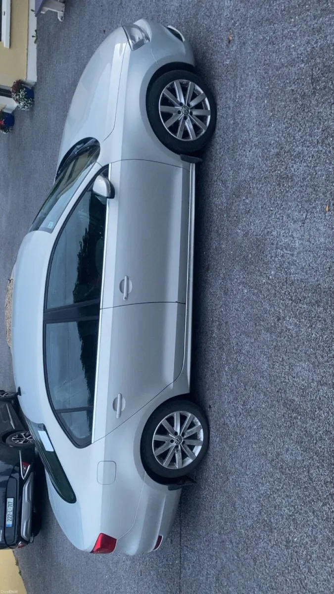 Volkswagen Jetta 2011 - Image 3