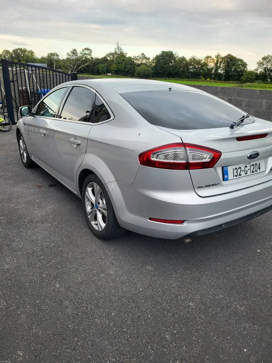 Car - Image 2