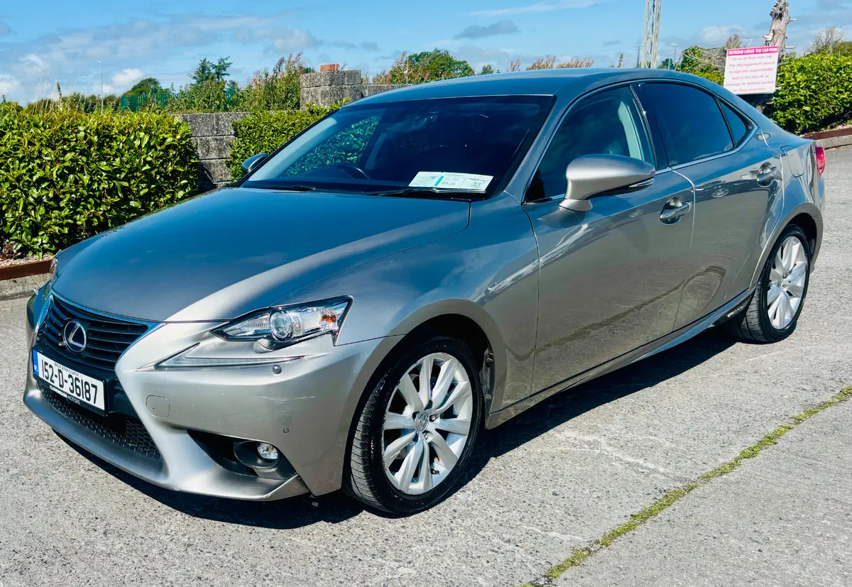2015 Lexus IS EXECUTIVE LOW OMS - Image 6