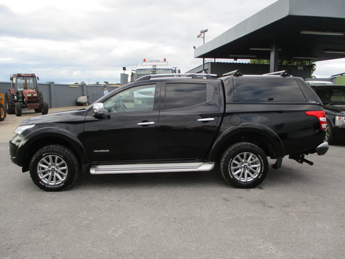 Mitsubishi L200 2.4 DID WARRIOR CREWCAB - Image 4