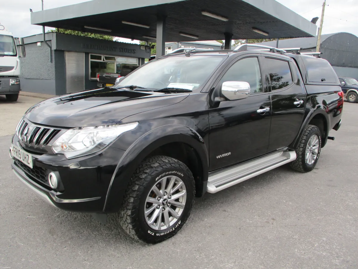 Mitsubishi L200 2.4 DID WARRIOR CREWCAB - Image 3
