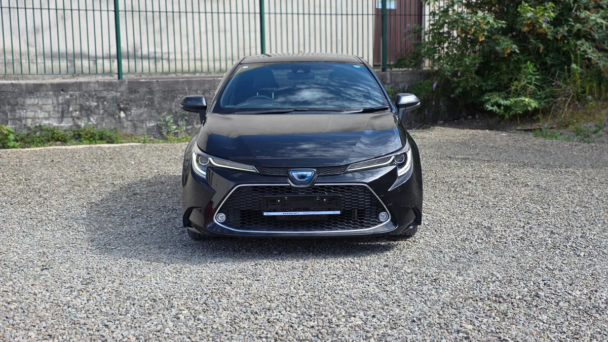 2020 Toyota Corolla Touring WxB - Image 2