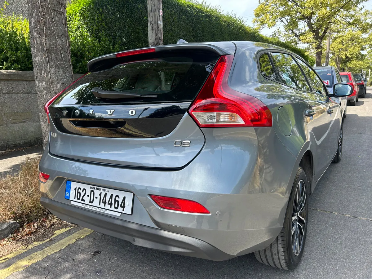 2016 VOLVO V40 DIESEL LEATHER INTERIOR - Image 5