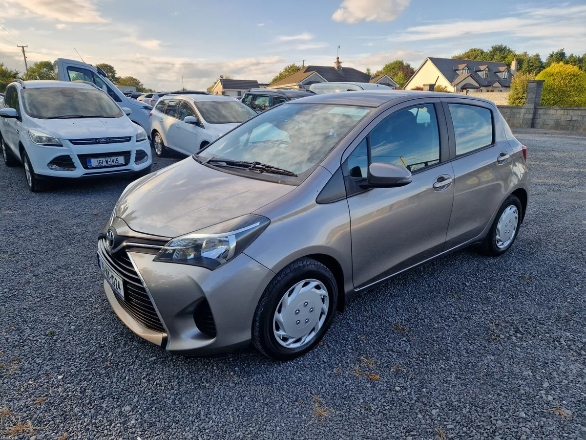 15 TOYOTA YARIS...ONLY 58K KMS... - Image 3