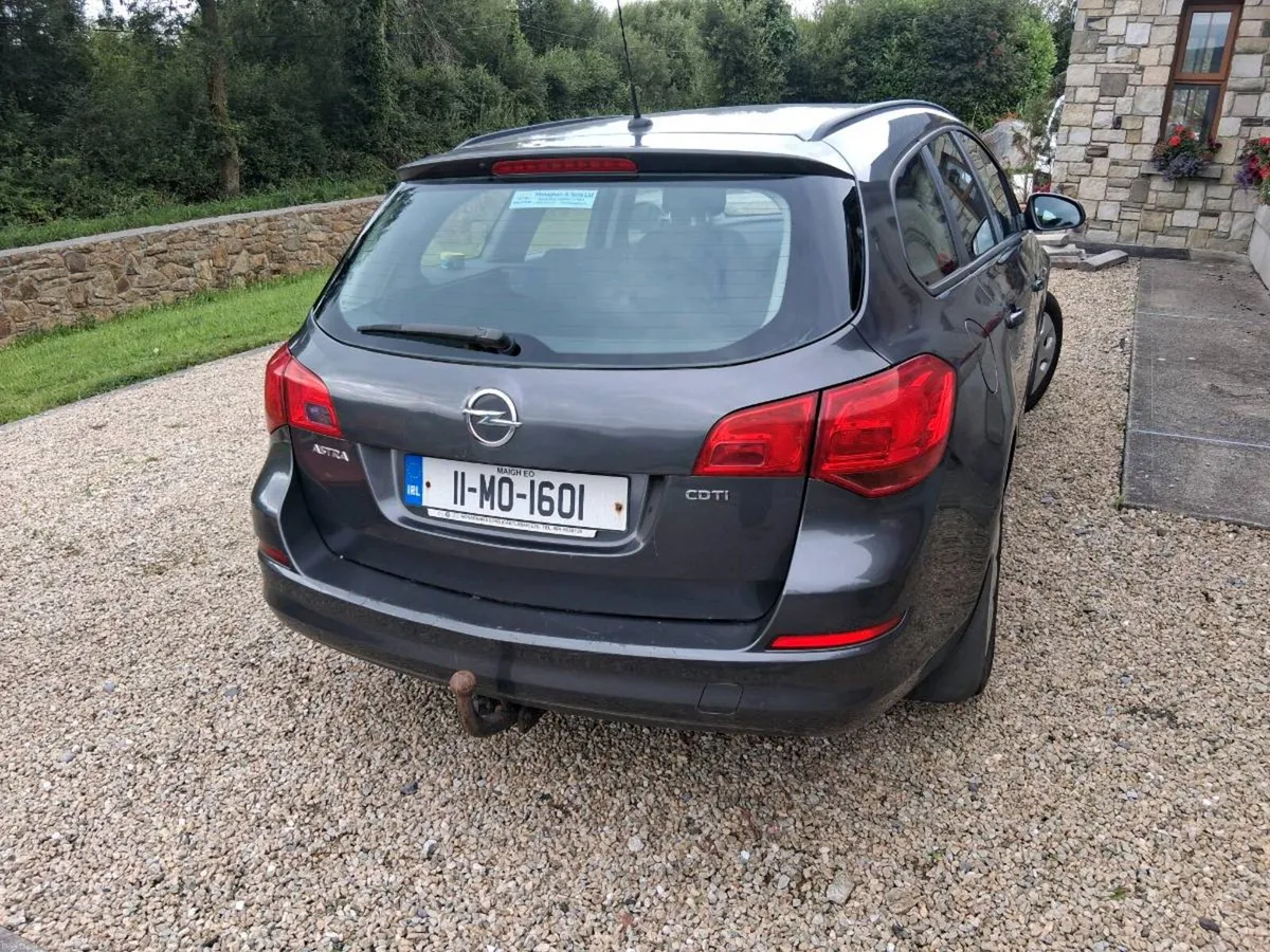 Opel Astra Diesel 2011 Estate NCT 9/27 2850 - Image 5