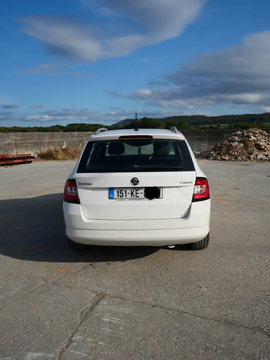 2015 Skoda Fabia Estate LOW MILES!! - Image 6