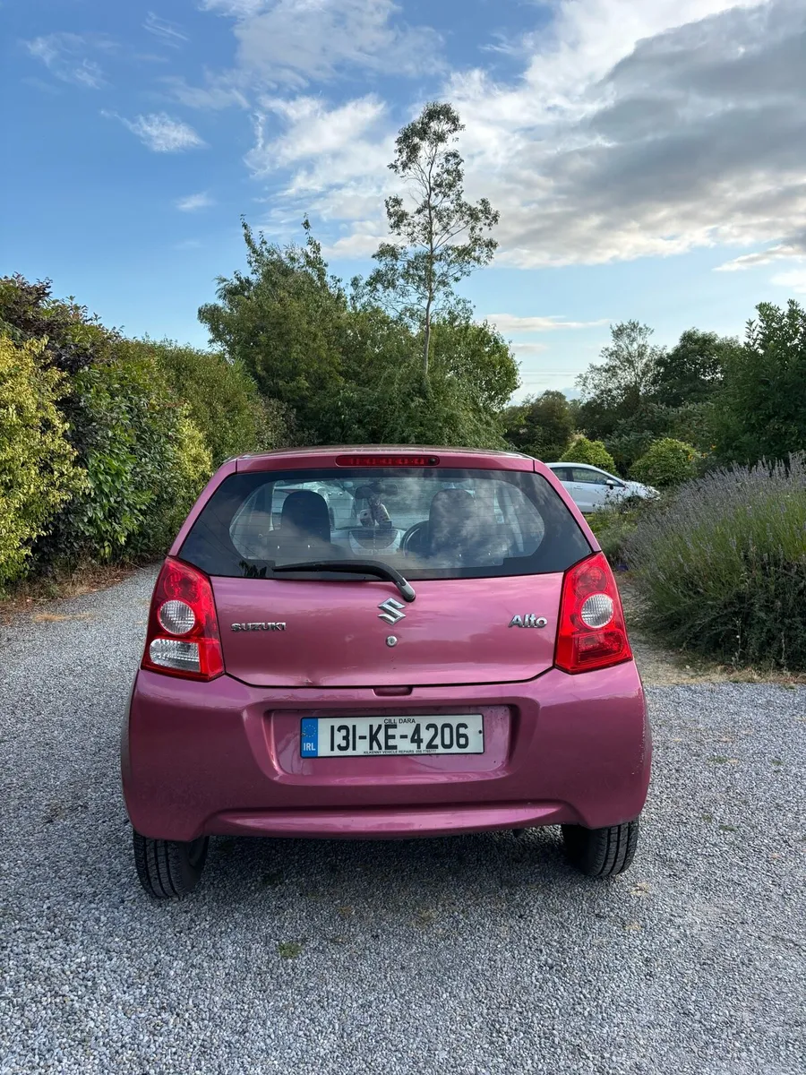 Car - Image 2