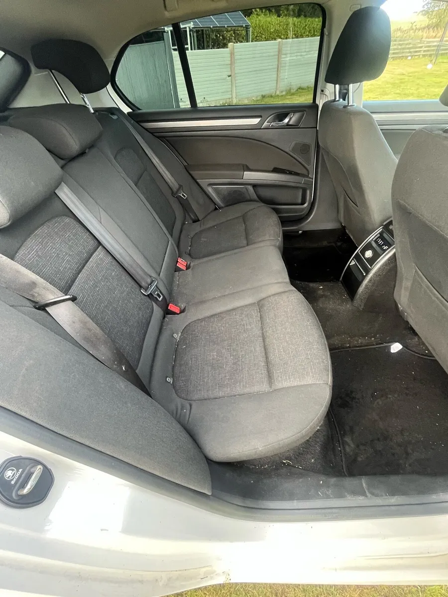 Skoda Superb - Image 6