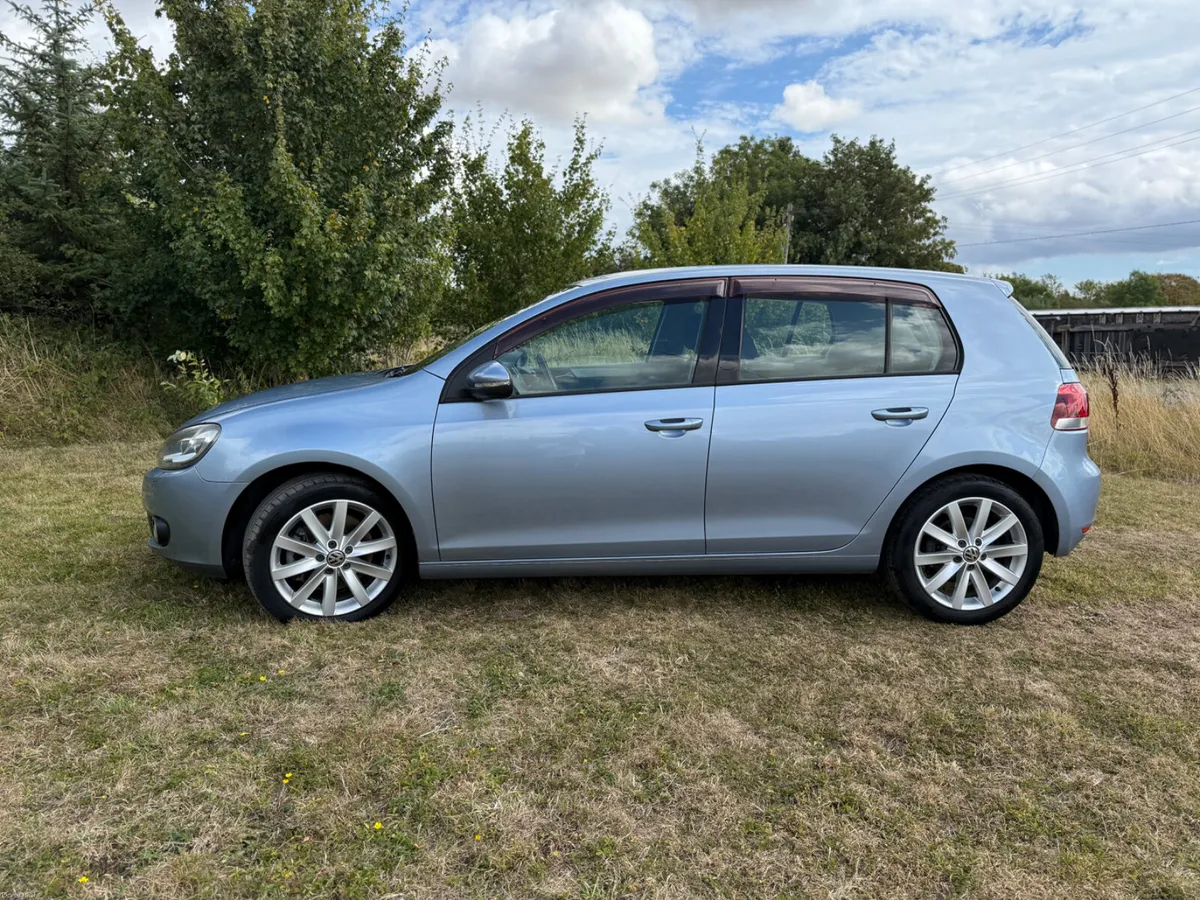 VW GOLF 2012 1.2L PETROL AUTOMATIC VERY LOW MILEAG - Image 5