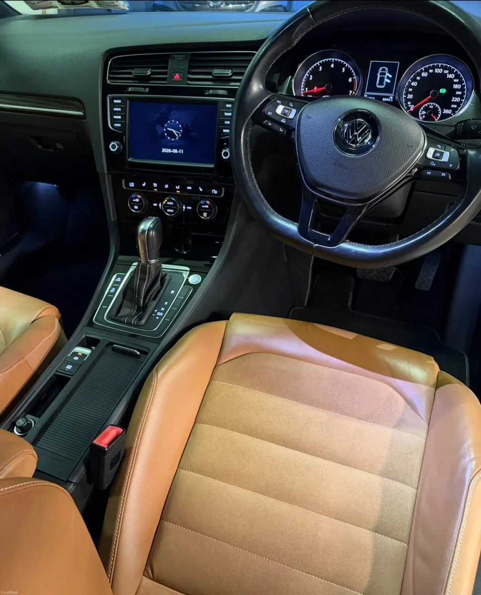 Volkswagen Golf 2014 - Image 2