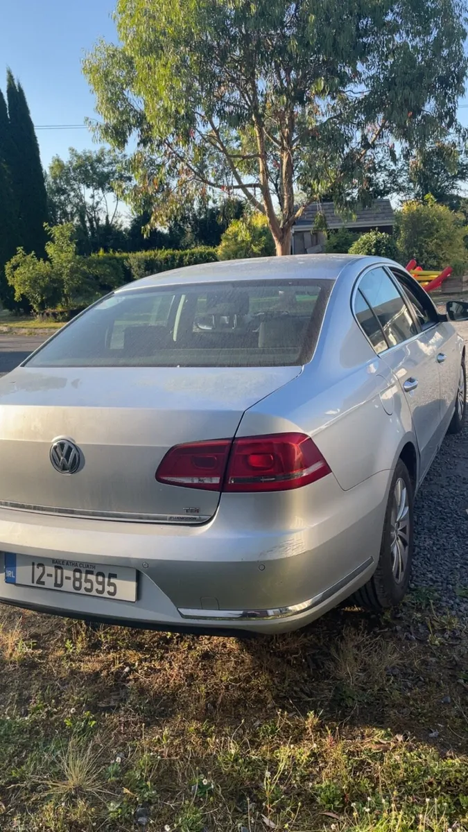 Volkswagen Passat - Image 2