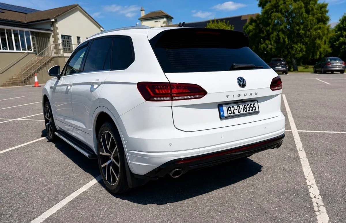 VW Touareg R-Line Kit 2019 - Image 4