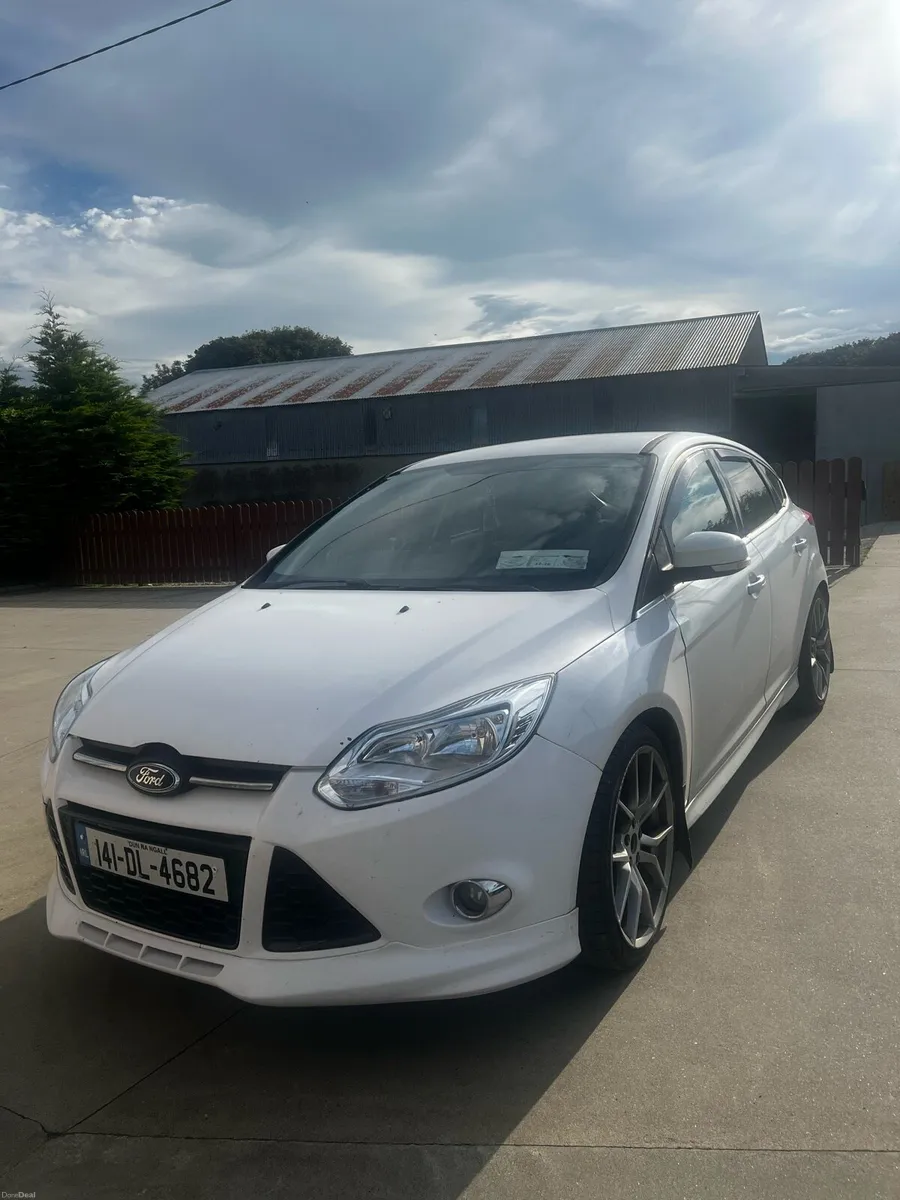 Ford Focus Zetec S - Image 2