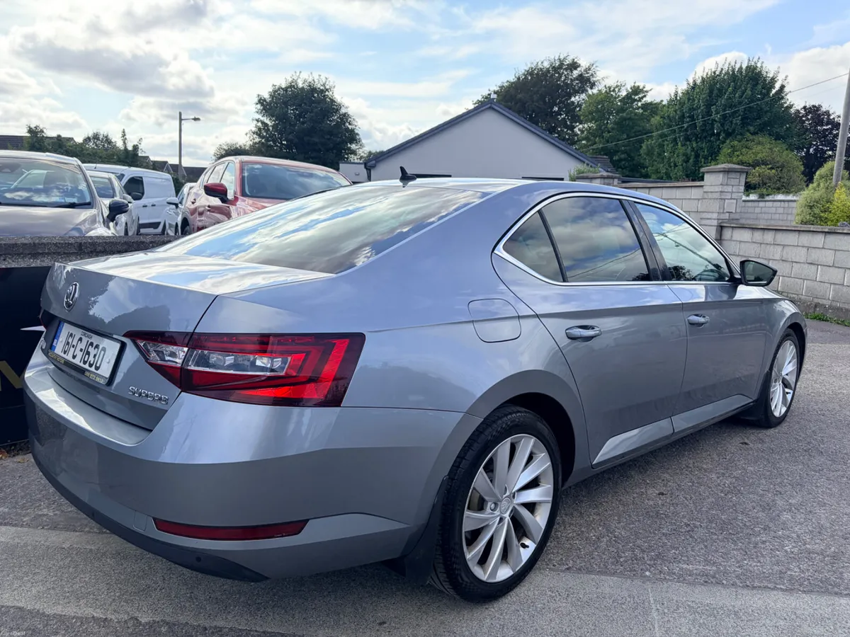 Skoda Superb 2016 - Image 3