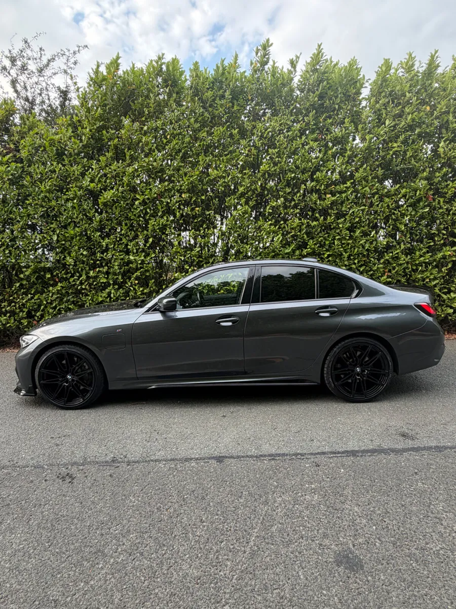 2019 BMW 330E M SPORT AUTO - Image 4