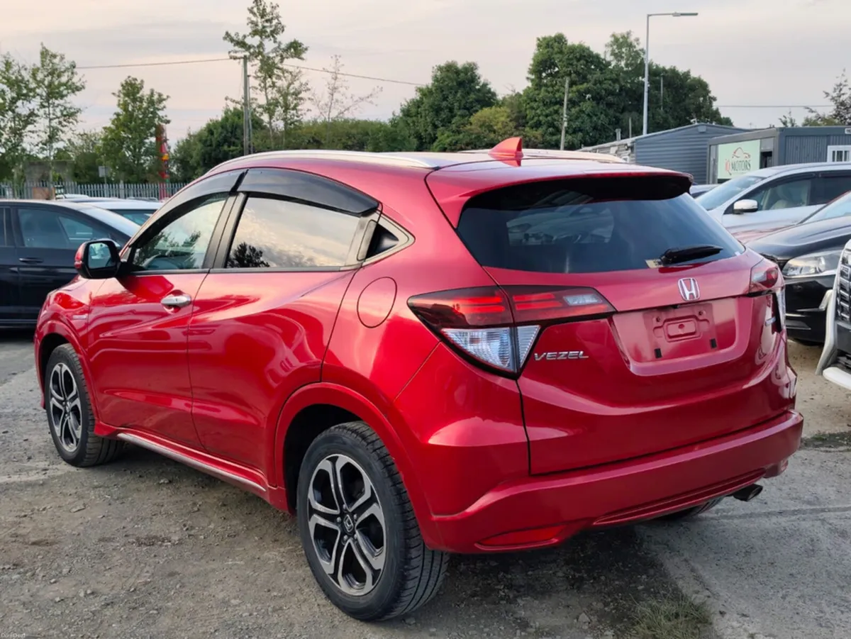 Honda Vezel 1.5 Petrol HYBRID Z HONDA SENSING Auto - Image 6