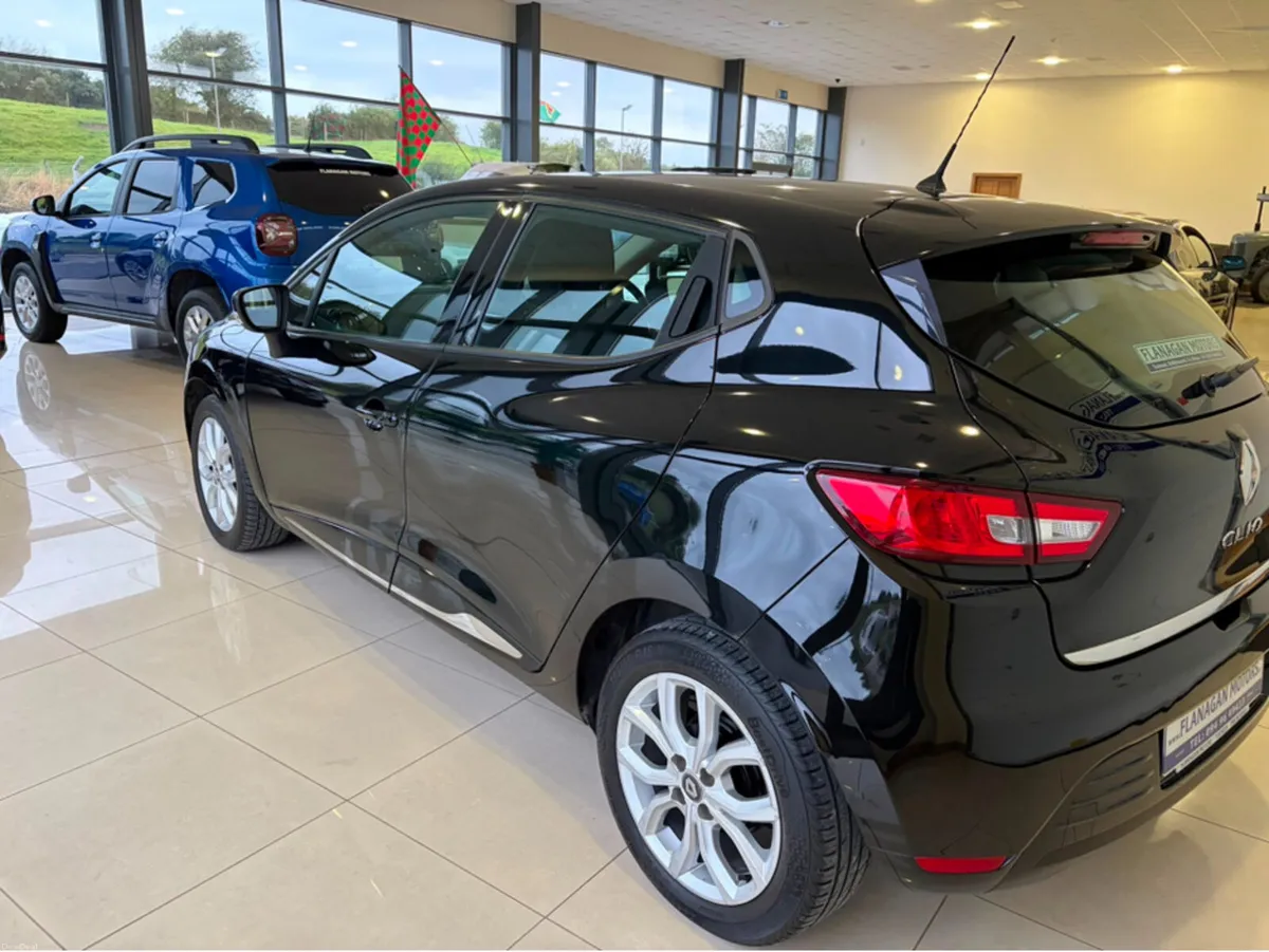 Renault Clio IV DYNAMIQUE NAV DCI 90 M 5DR - Image 3