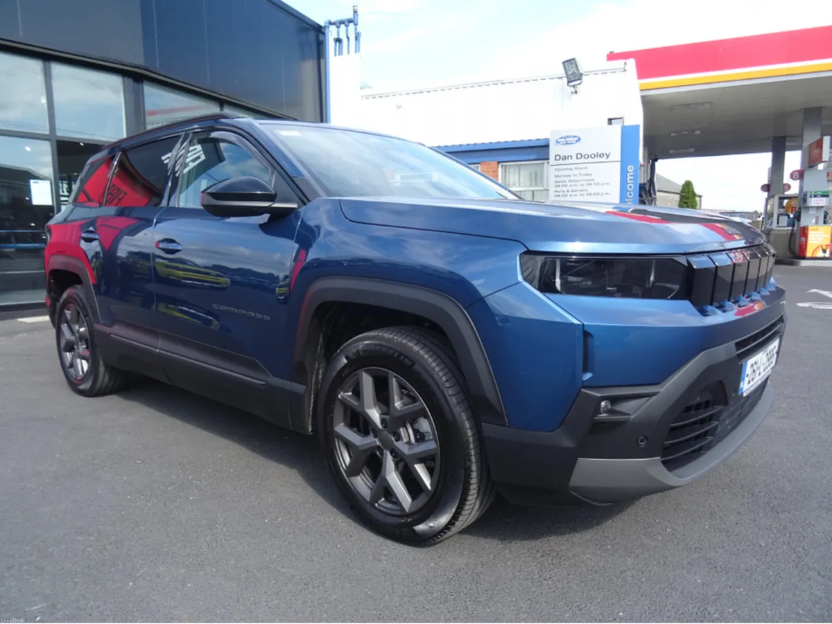 Jeep Compass FIRST EDITION 1.2 145H - Image 2